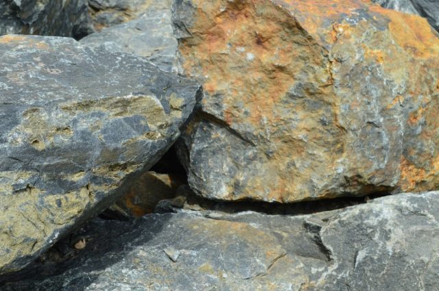 Boulders Applewood Nursery Landscape Supply Aqua Blue Boulders 12 18